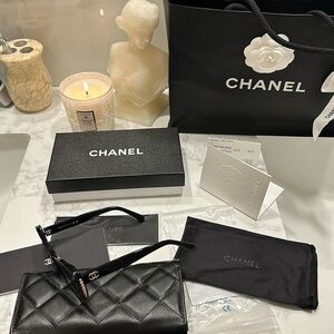 Pearl accent CHANEL Sunglasses with case